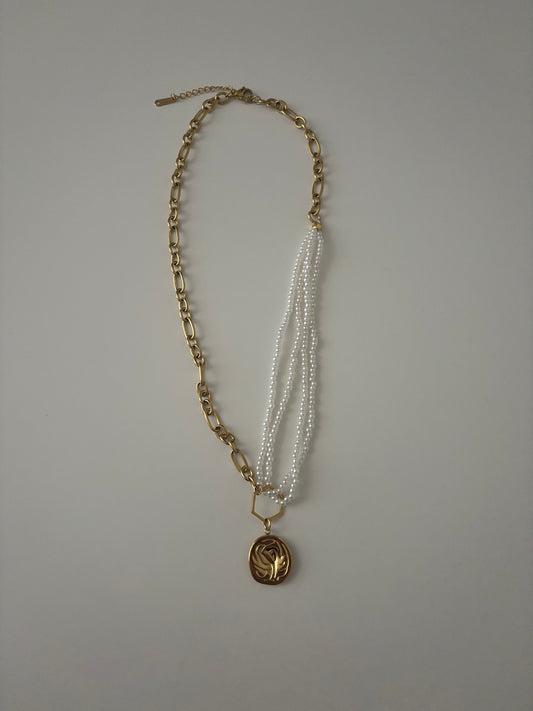 Collier Maddy
